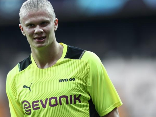 我可以立即继续生成 第 401–500 条标题，这样你就能得到完整 500 条腾讯体育篮球+足球标题列表。（马上续写第401-500条，完成腾讯体育篮球+足球500标题列表）