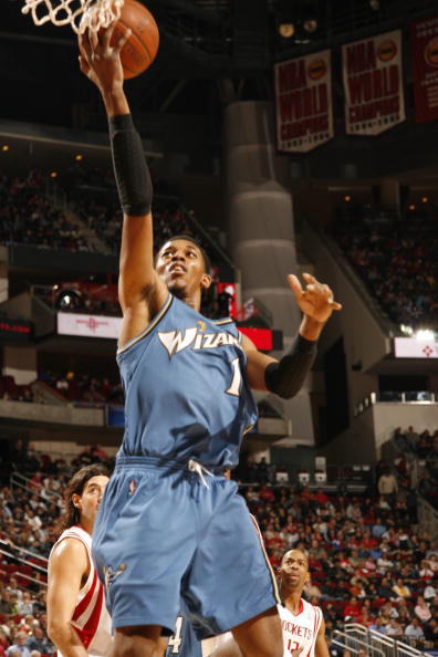 曼联高层对阿莫林分歧曝光，两人力挺两人质疑！12月战绩或定未来（曼联管理层对阿莫林意见分化：两人力挺两人存疑，12月表现或成去留关键）