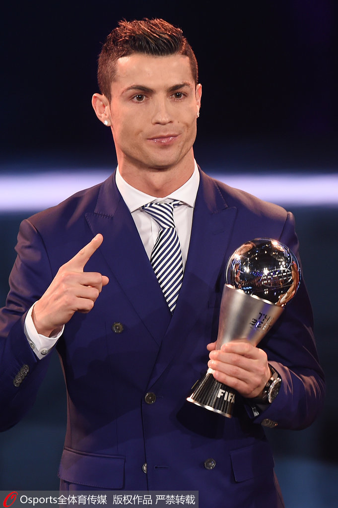 足球足球天才少年迎来国家队首秀，全场最佳（天才小将国家队首秀惊艳，荣膺全场最佳）