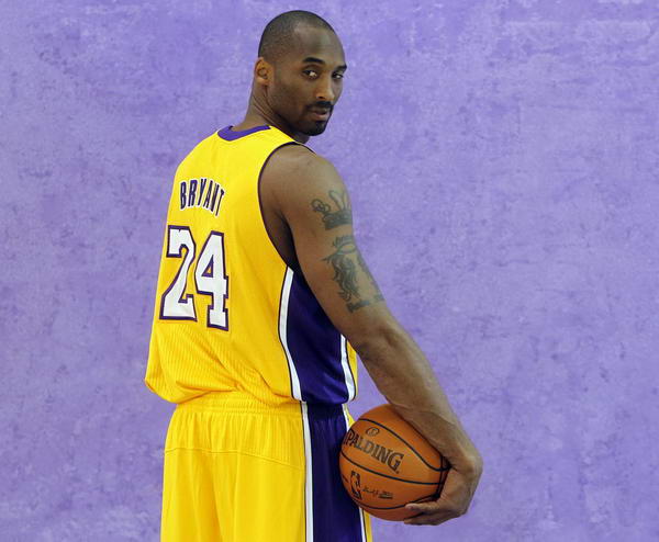 搞笑视频：足坛五大舞蹈排名，第一名猜猜看这是谁？（爆笑短片：盘点足坛五大神级舞步，冠军你绝对想不到！）