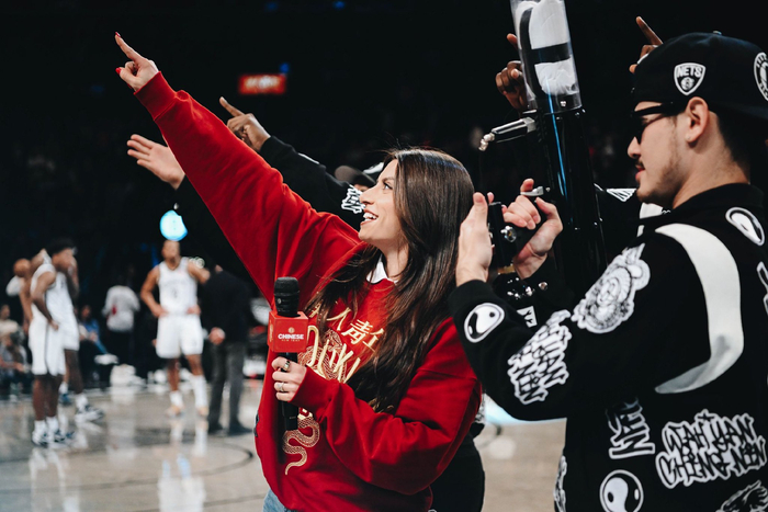 洛夫伦社媒发布爱心符号@萨拉赫，力挺前利物浦队友（洛夫伦社媒发爱心@萨拉赫，为前利物浦队友打气）