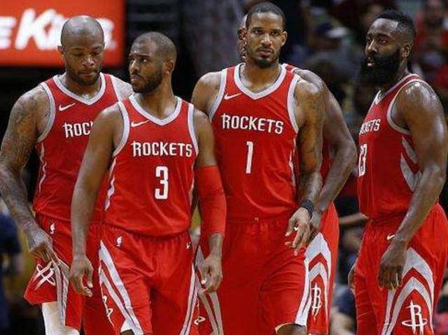 鲁媒：山东队4外援出征武汉，依木兰、陈泽仕已提前抵达（鲁媒：山东队携四外援奔赴武汉，依木兰、陈泽仕已先行抵达）