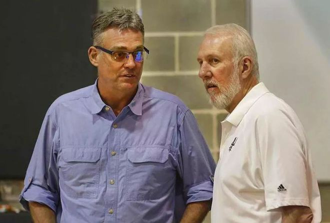 博主：巴乙后腰卡约正式签约西南地区的某地级市中超俱乐部（据博主透露，巴乙后腰卡约已正式加盟西南某地级市中超球队）