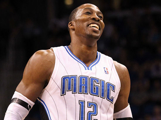 卡萨诺盛赞劳塔罗：他已经4年没去休假了，批评他的人真无知（卡萨诺力挺劳塔罗：连续四年未休假仍被质疑，批评者实在无知）