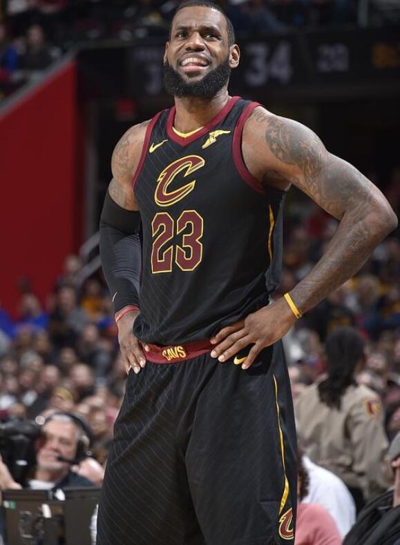 曼城德布劳内助攻斯特林得分（德布劳内献助攻 斯特林为曼城建功）