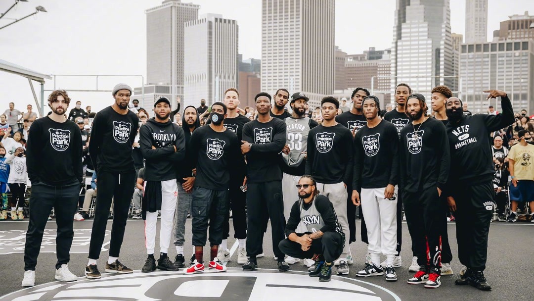 媒体人：山东泰山新赛季教练配置计划是韩鹏+外籍助教（媒体人透露：山东泰山新赛季教练组将由韩鹏联手外籍助教）