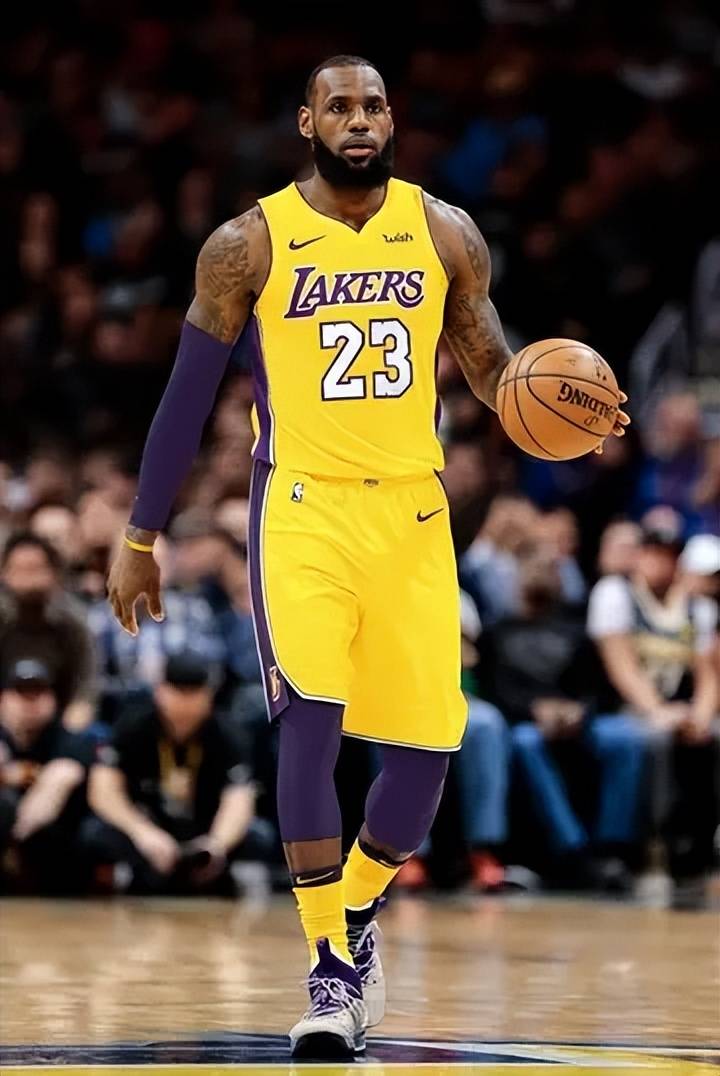 瑞天空：布莱顿2026年可能会考虑对巴莱巴约8500万欧的报价（瑞天空：布莱顿2026年或将接受巴莱巴约8500万欧元的报价）